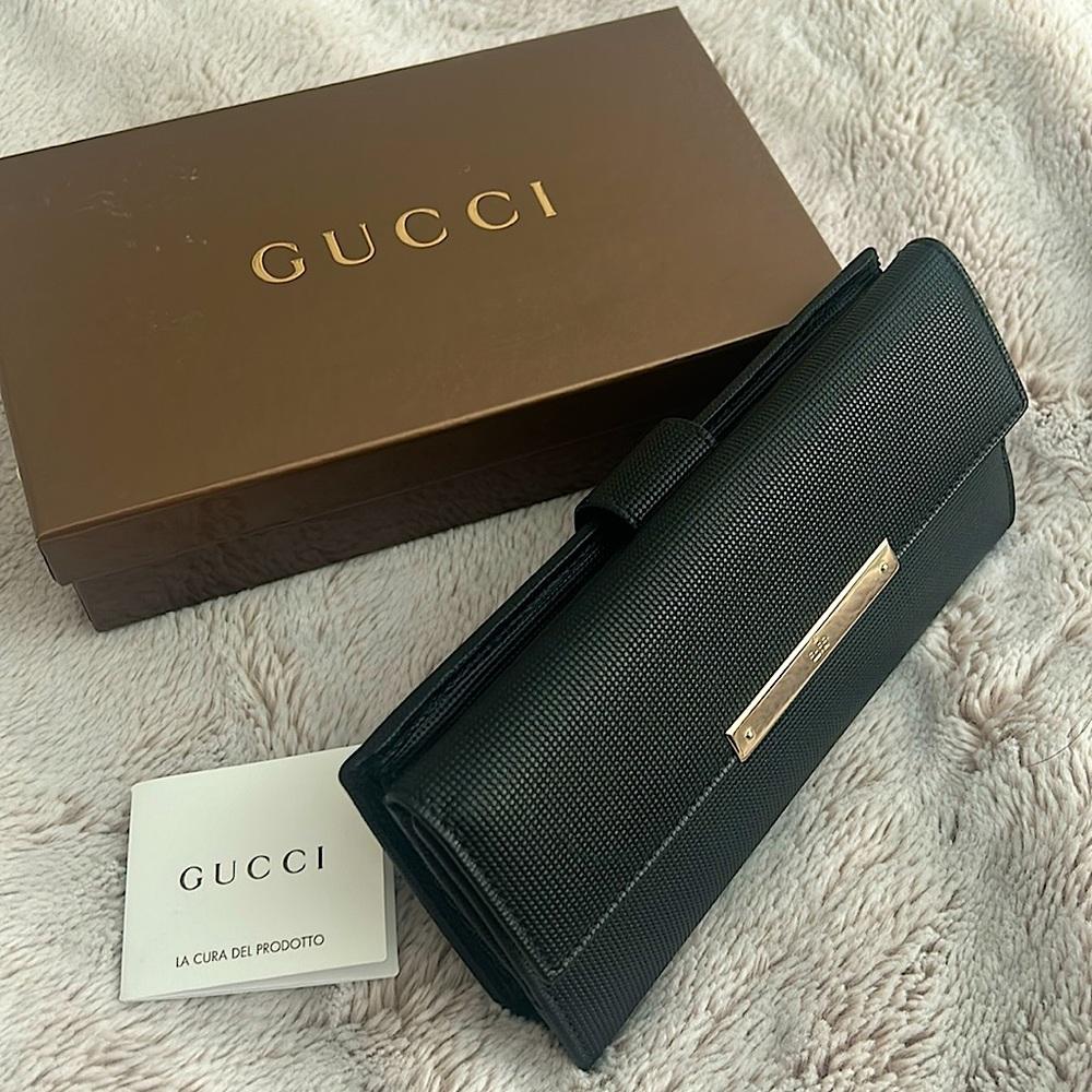 New Gucci women black leather wallet